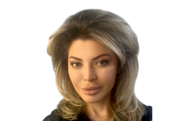 Захарова Кристина